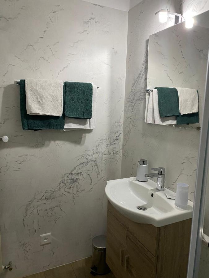 Ristorante Del Ponte Bed & Breakfast Cugnasco Exterior foto
